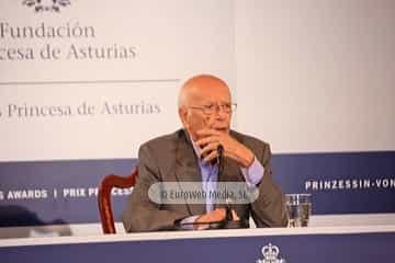 Emilio Lledó Íñigo, Premio Princesa de Asturias de Comunicación y Humanidades 2015