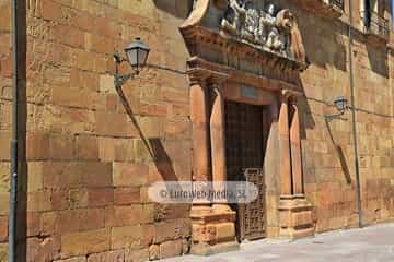 Puerta de la limosna
