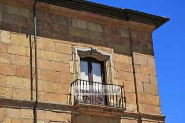 Puerta de la limosna