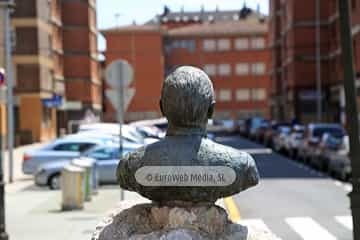 Escultura «Busto de José María Díaz Bardales»