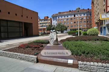 Escultura «Busto de José María Díaz Bardales»