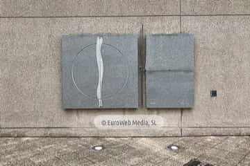 Escultura «Sin título» en el Aeropuerto de Asturias