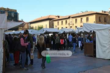 Mercado Artesano y Ecológico en Oviedo