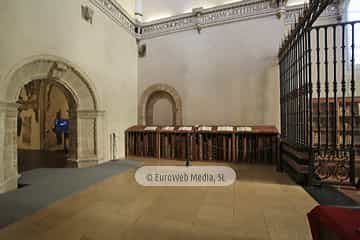 Panteón de los Reyes de León
