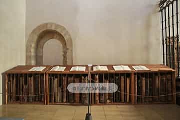 Panteón de los Reyes de León