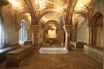 Panteón de los Reyes de León
