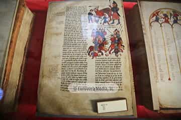 Panteón de los Reyes de León
