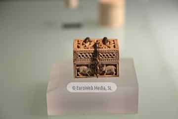Panteón de los Reyes de León