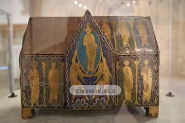 Panteón de los Reyes de León