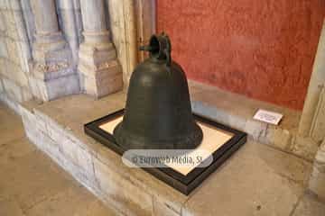 Panteón de los Reyes de León
