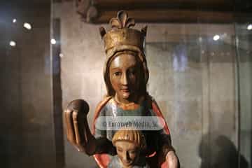 Panteón de los Reyes de León