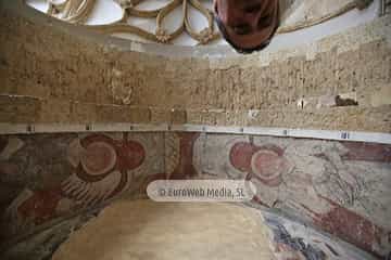 Panteón de los Reyes de León