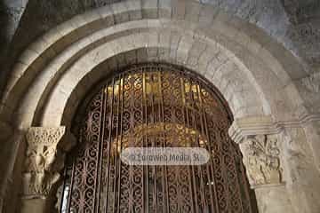 Panteón de los Reyes de León