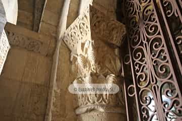 Panteón de los Reyes de León