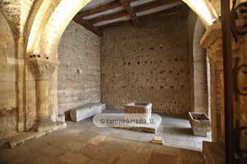 Panteón de los Reyes de León