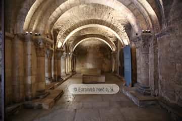 Panteón de los Reyes de León
