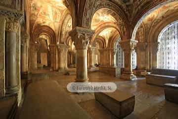 Panteón de los Reyes de León
