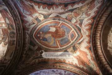 Panteón de los Reyes de León