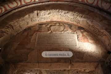 Panteón de los Reyes de León