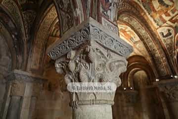 Panteón de los Reyes de León