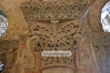 Panteón de los Reyes de León