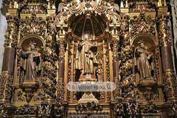 Retablo de Santa Teresa. Retablo de Santa Teresa en la Catedral de Oviedo