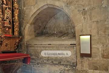 Capilla de la Natividad de la Virgen o de San Roque. Capilla de la Natividad de la Virgen o de San Roque en la Catedral de Oviedo