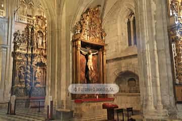 Capilla del Santo Cristo de Velarde. Capilla del Santo Cristo de Velarde en la Catedral de Oviedo