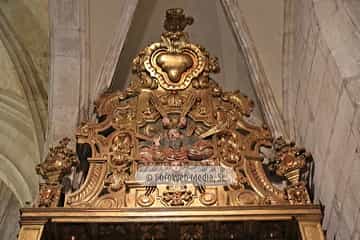 Capilla del Santo Cristo de Velarde. Capilla del Santo Cristo de Velarde en la Catedral de Oviedo