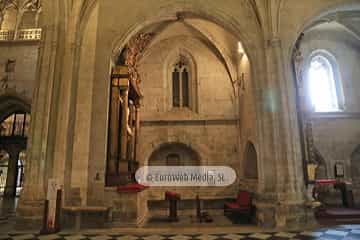 Capilla del Santo Cristo de Velarde. Capilla del Santo Cristo de Velarde en la Catedral de Oviedo