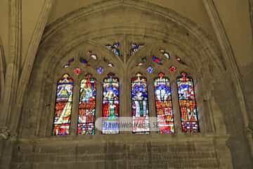 Vidrieras de la Catedral de Oviedo. Vidrieras en la Catedral de Oviedo