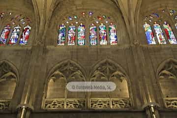Vidrieras de la Catedral de Oviedo. Vidrieras en la Catedral de Oviedo