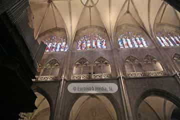 Vidrieras de la Catedral de Oviedo. Vidrieras en la Catedral de Oviedo