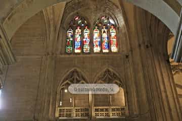 Vidrieras de la Catedral de Oviedo. Vidrieras en la Catedral de Oviedo