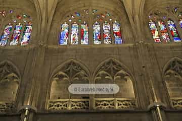 Vidrieras de la Catedral de Oviedo. Vidrieras en la Catedral de Oviedo