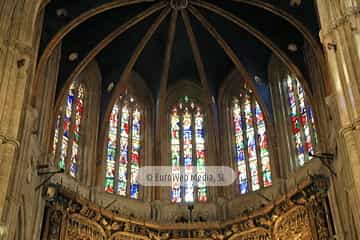 Vidrieras de la Catedral de Oviedo. Vidrieras en la Catedral de Oviedo