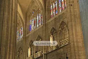Vidrieras de la Catedral de Oviedo. Vidrieras en la Catedral de Oviedo