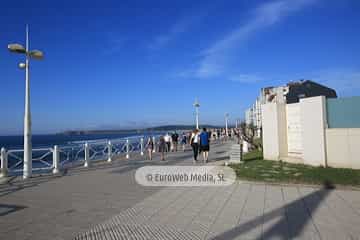 Paseo marítimo de Salinas
