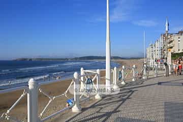 Paseo marítimo de Salinas