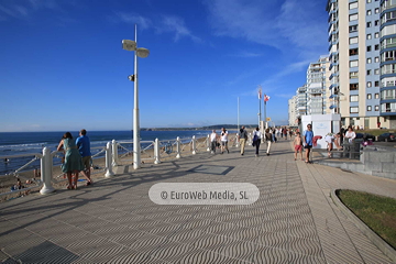 Paseo marítimo de Salinas