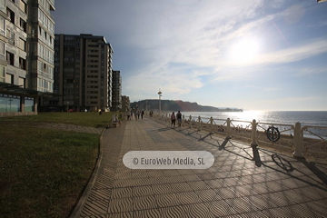 Paseo marítimo de Salinas